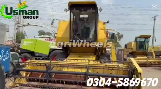 New Holland 8070 Combine Harvester Model 1988