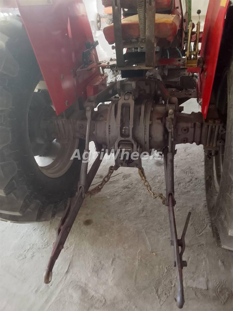 Massey Ferguson 375 Model 1999