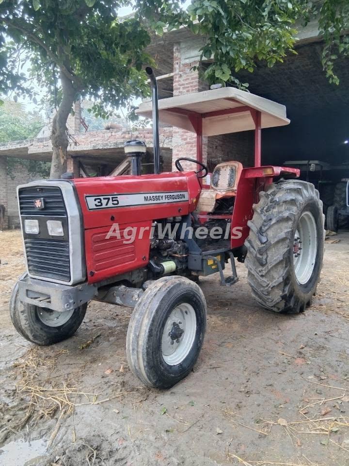 Massey Ferguson 375 Model 1999
