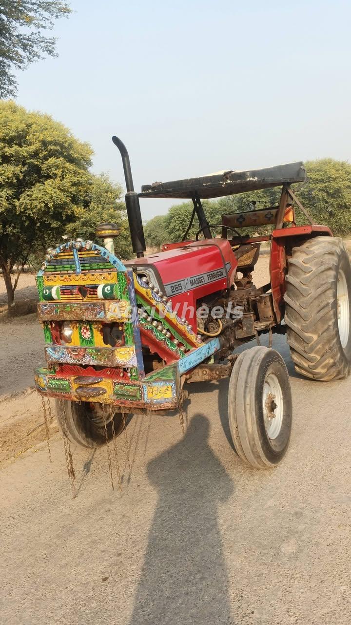 Massey Ferguson 265 Model 1985